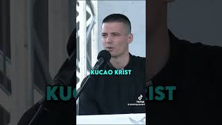 Svjedočanstvo preobraženja: Od beskućnika do svećenika